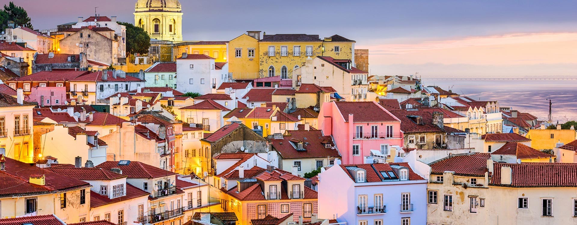Explore last minute flight deals to Lisbon for excursions to Lisbon Oceanarium. - IFlyFirstClass
