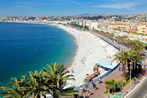 The famed Promenade des Anglais is the perfect reason to book Nice last minute deals. - IFlyFirstClass