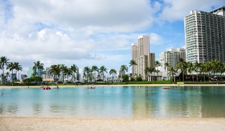 First Class Airline Tickets from Sydney to Hawaii - IFlyFirstClass